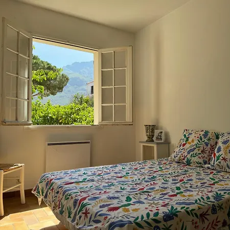 Au Coeur Du Village De Calenzana